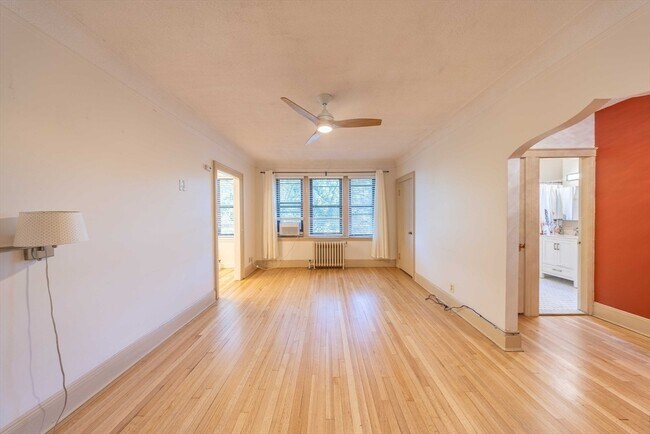 Building Photo - 145 Englewood Ave