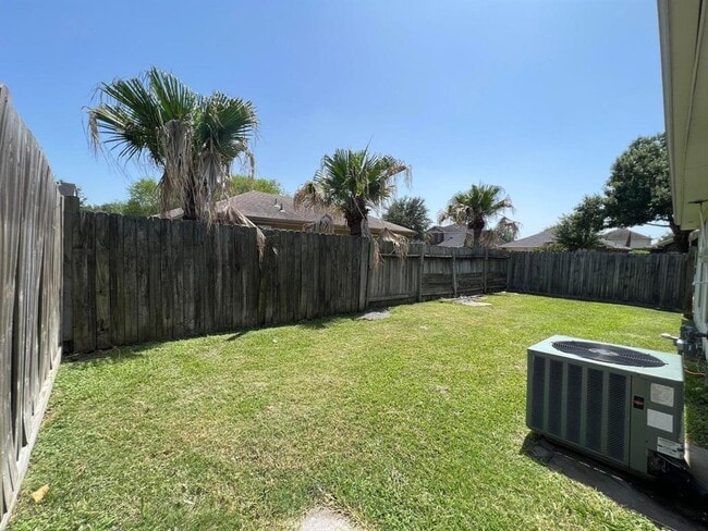 Building Photo - 13531 Rainbow Falls St