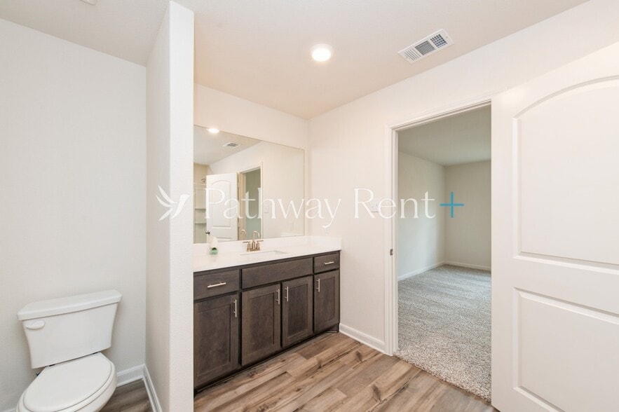 Building Photo - 10832 Gray Mare Dr