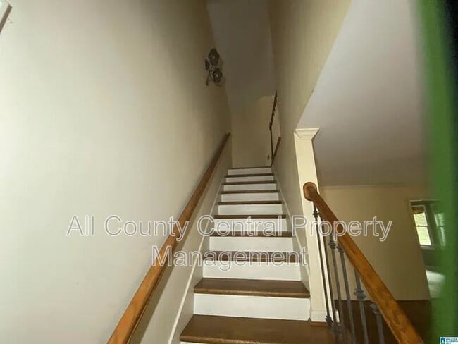 Building Photo - 6257 Canterbury Rd