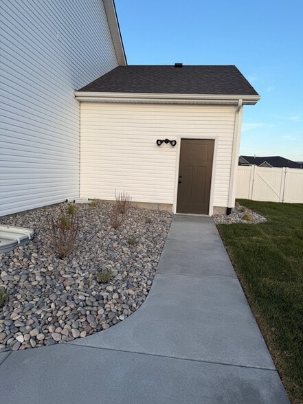 Building Photo - 6274 Hugo Dr