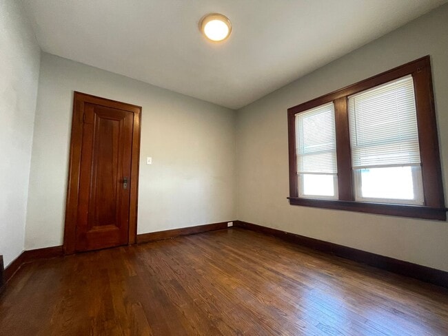 Building Photo - 3 Bedroom Home In Hammond With Central AIR