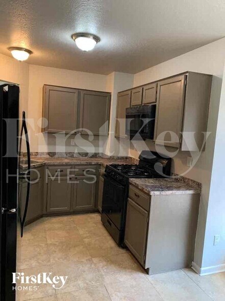 Building Photo - 2322 Piddler Dr