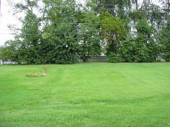 Building Photo - 1415 Woodhurst St