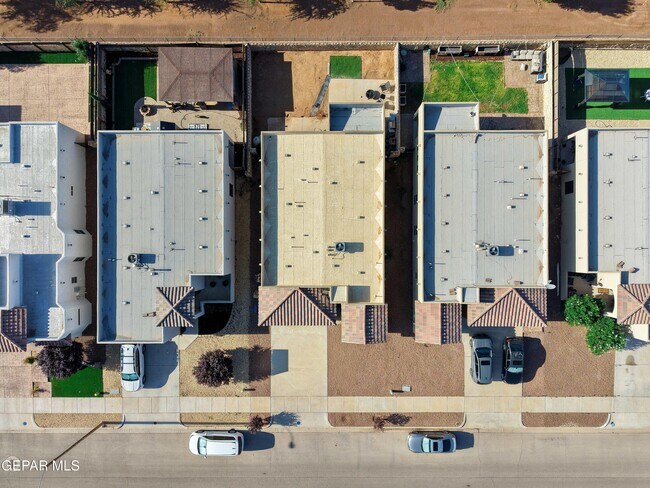 Building Photo - 14820 Boer Trl Ave
