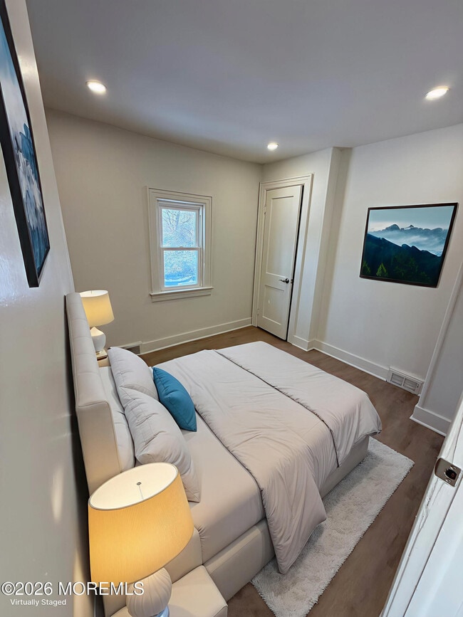 Building Photo - 33 Weaverville Rd