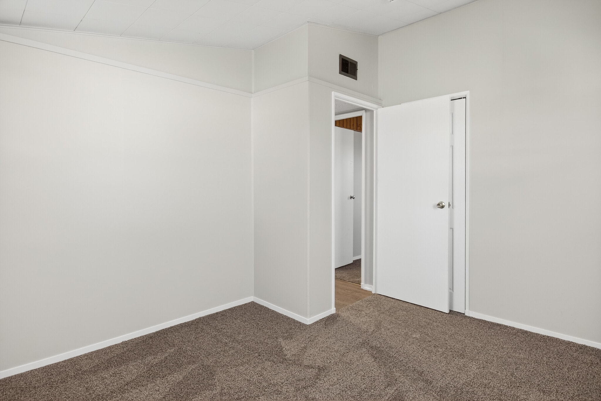 Building Photo - 7525 Mildred Rd