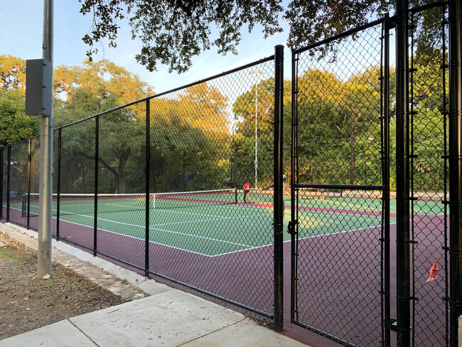 Stacy Park - tennis courts - 1500 E Side Dr