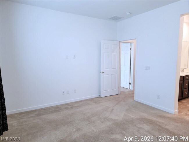 Building Photo - 965 Nevada State Dr