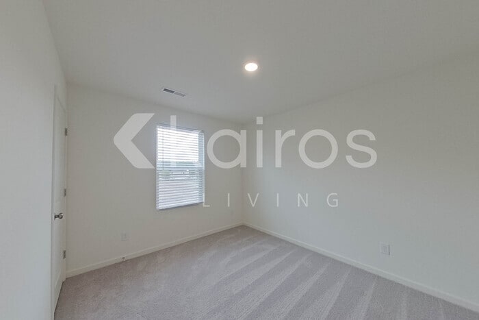 Building Photo - 7025 Peppermill Way