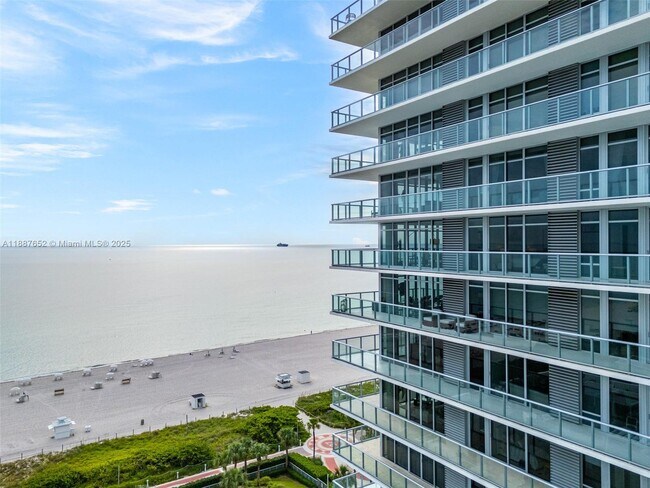 Building Photo - 3737 Collins Ave