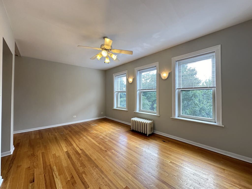Building Photo - 4115 N Paulina St
