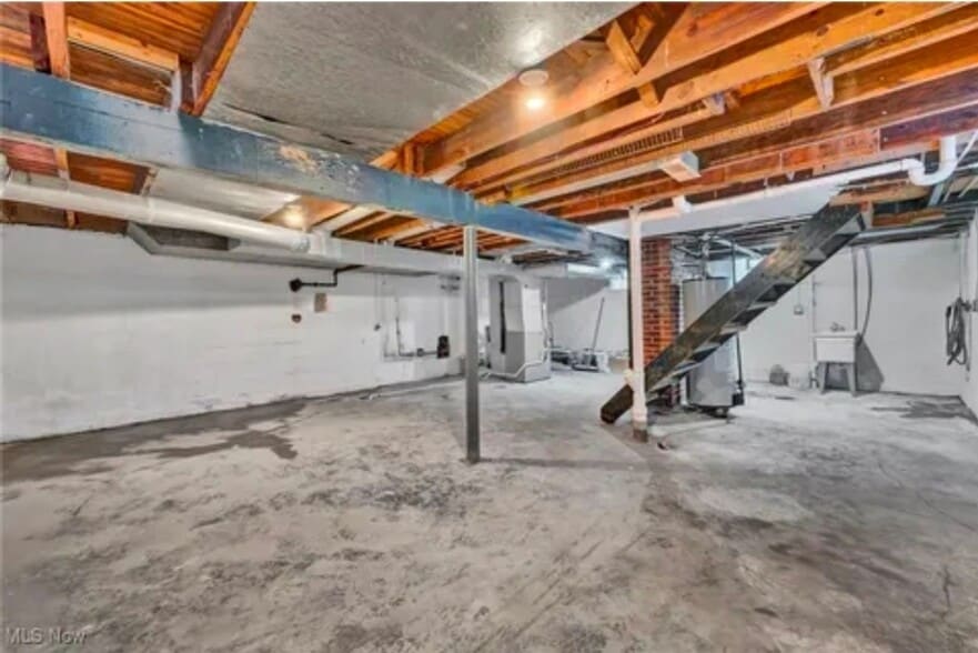 Building Photo - 1504 14th St SE