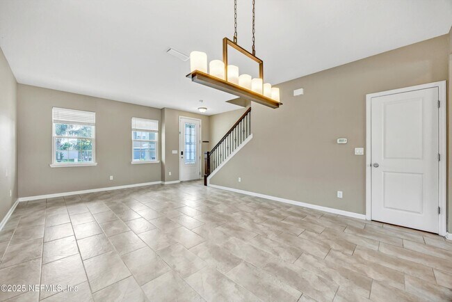 Building Photo - 12237 Woodview Dr