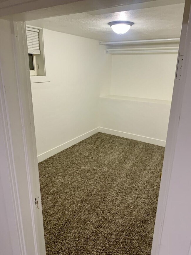 Building Photo - RES_6158LLC_DENSLEY_470