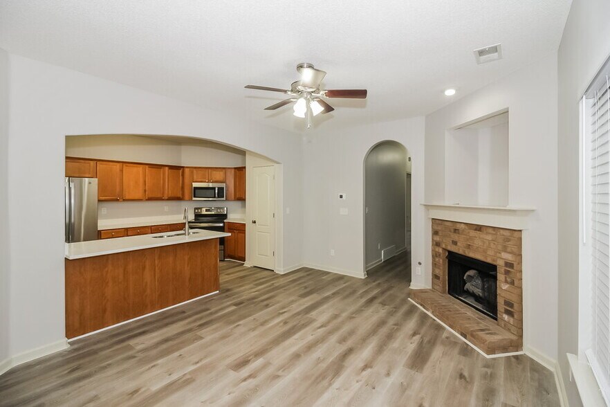 Building Photo - 1254 Carlton Ridge Dr