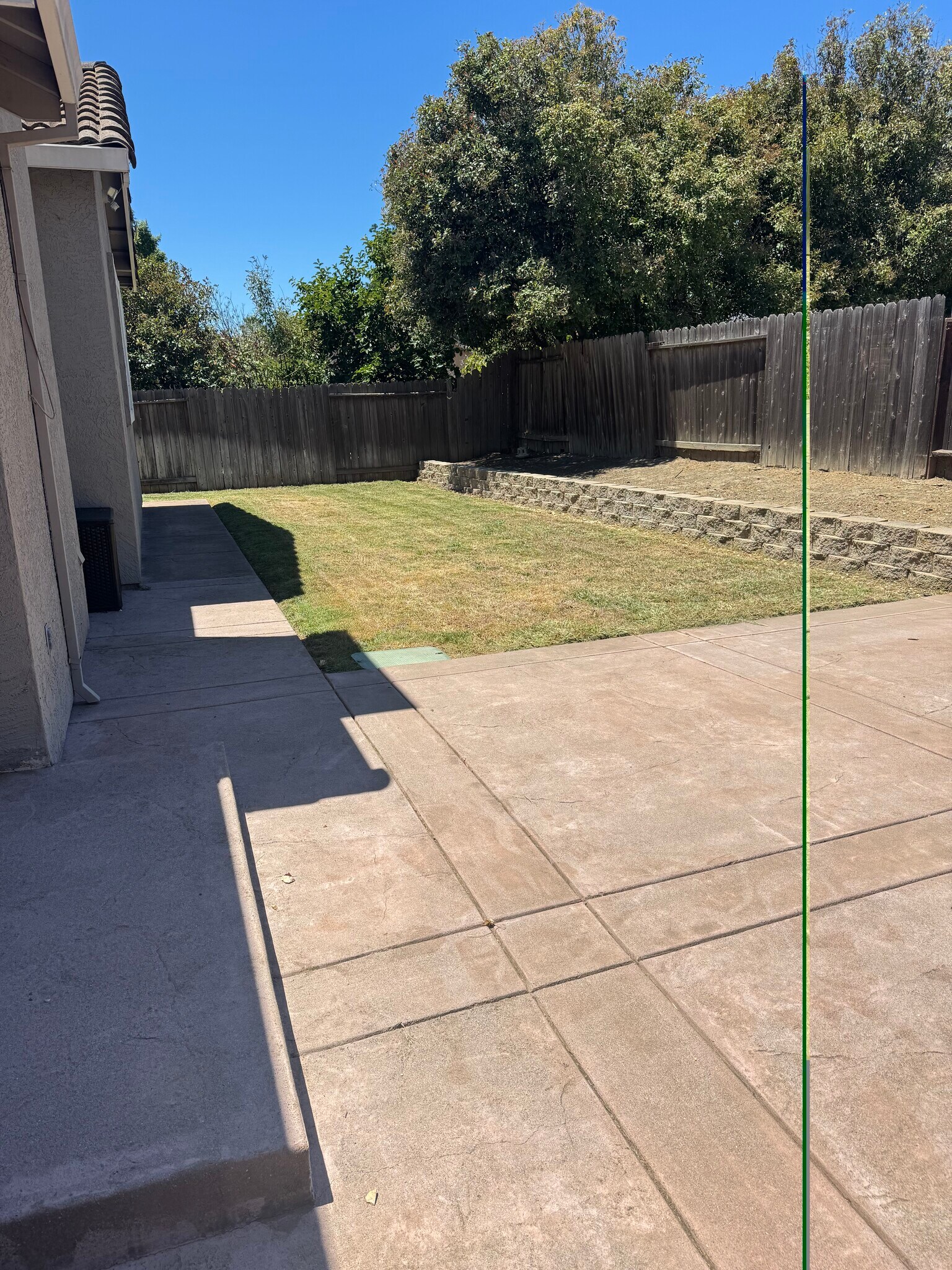 Building Photo - 1605 Paseo Flores Dr