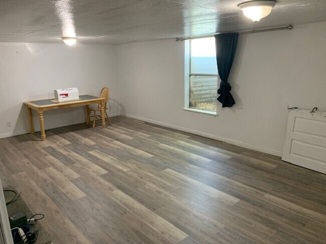 Building Photo - Payson TFH