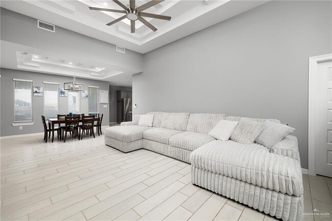 Building Photo - 21 Middle St