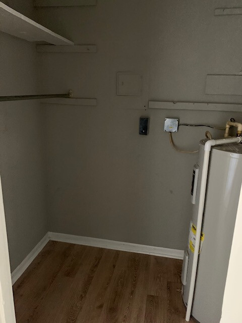 Building Photo - Cedar Trace Apartment Homes