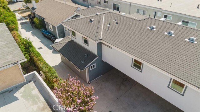 Building Photo - 1909 Gardena Ave