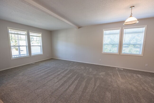 Building Photo - Home for rent in fast growing Ridgefield, WA - 4 bedr + Bonus Room