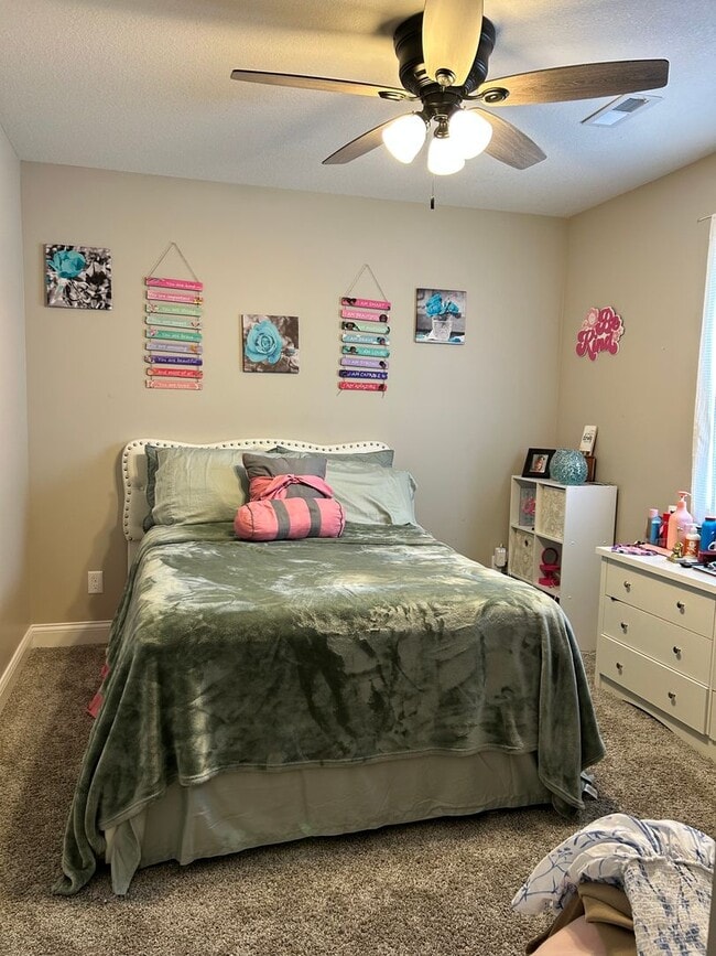 Building Photo - Newly Built, Beautiful Home!