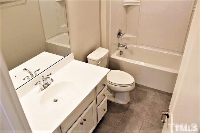 Building Photo - 3 Bedroom Single Family House for Rent
