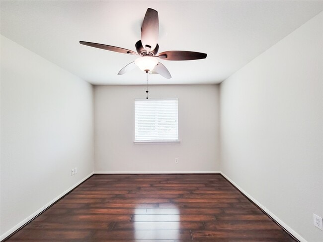Building Photo - 21123 Amber Crossing Dr