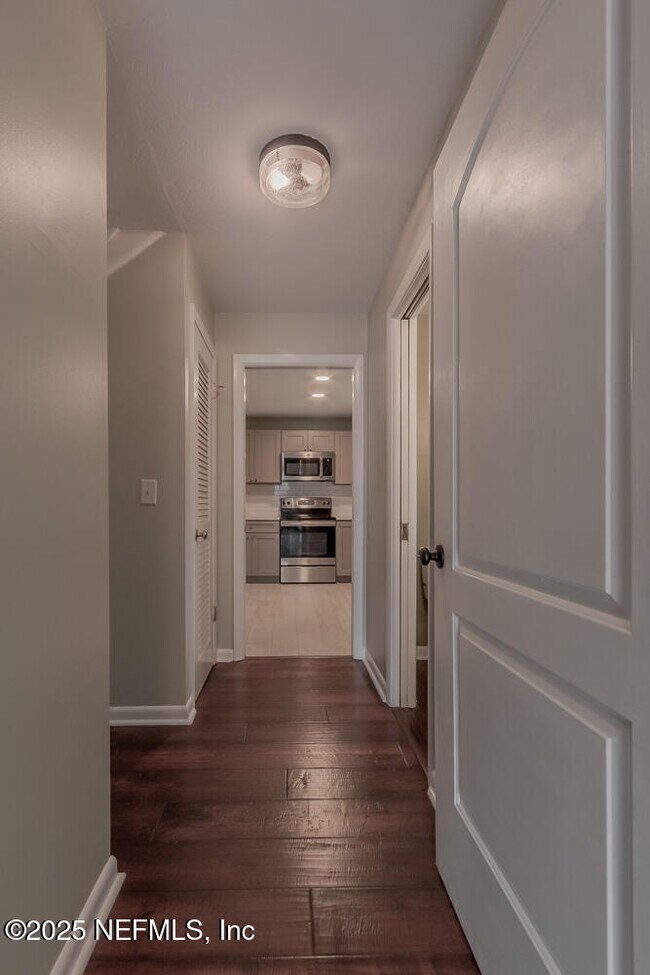 Building Photo - 5044 Somersby Rd