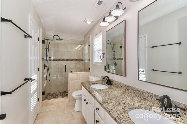 Building Photo - 9408 Meadowmont View Dr