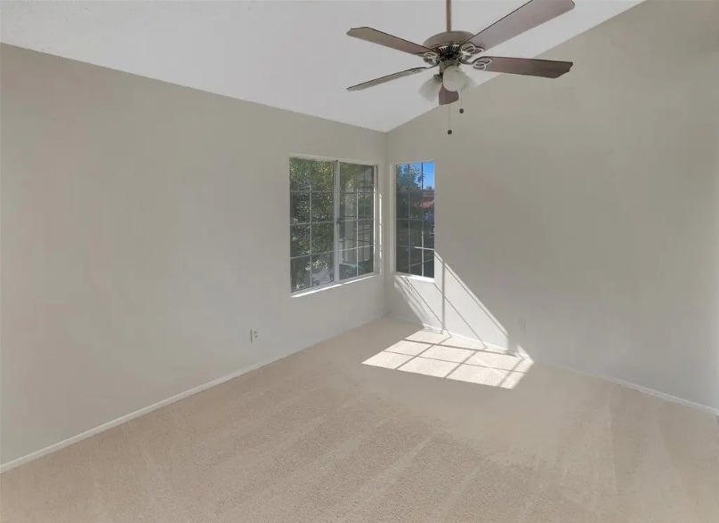 Building Photo - 662 Spinnaker Dr