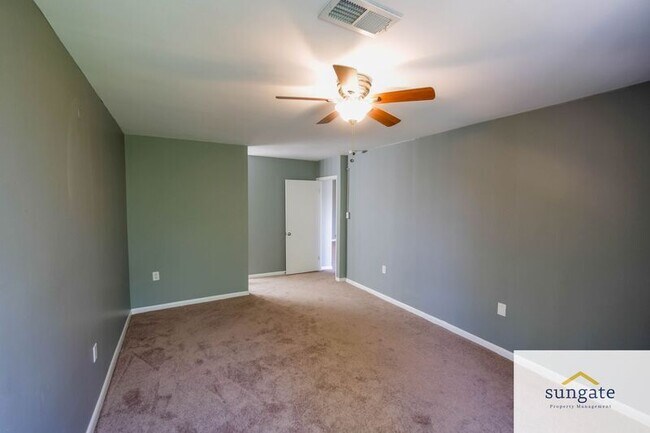 Building Photo - 6711 Park Heights Ave