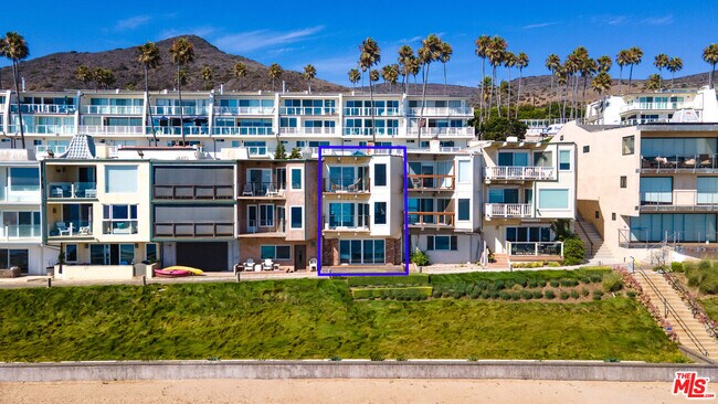 Building Photo - 11856 S Beach Club Way