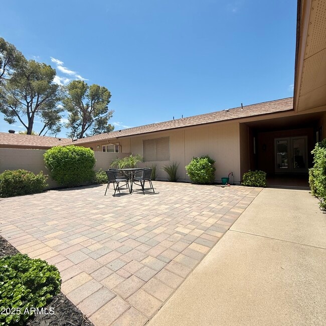Building Photo - 17606 N 105th Ave