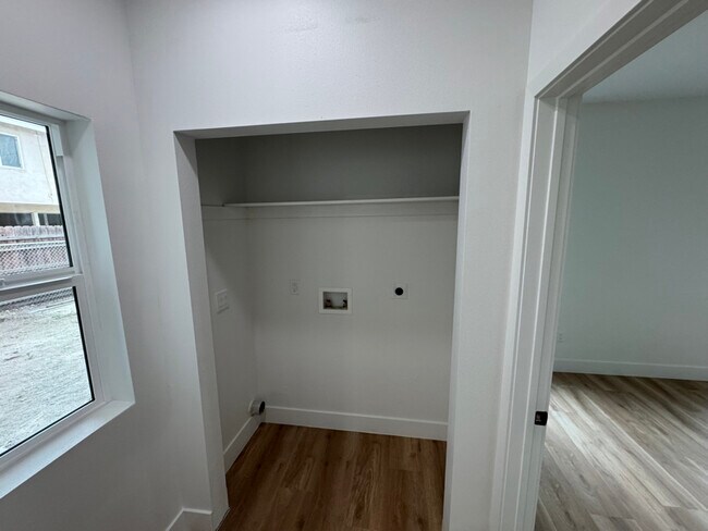 Building Photo - 4109 Shirley Ave