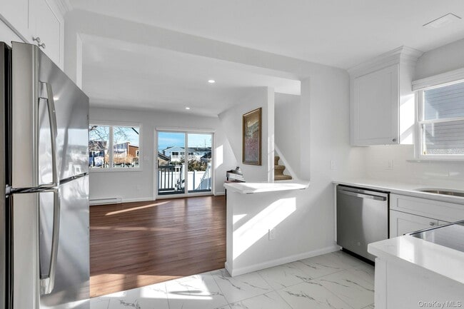 Building Photo - 26 Namkee Ln