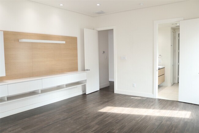 Building Photo - 5403 Tocayo Pl