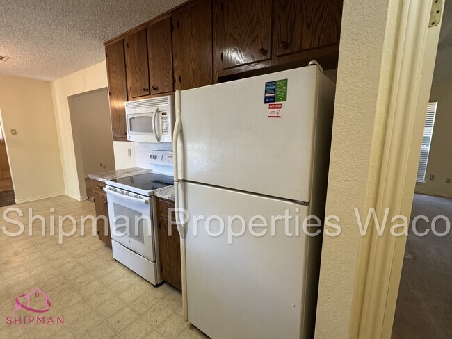 Building Photo - 919 La Porte Dr