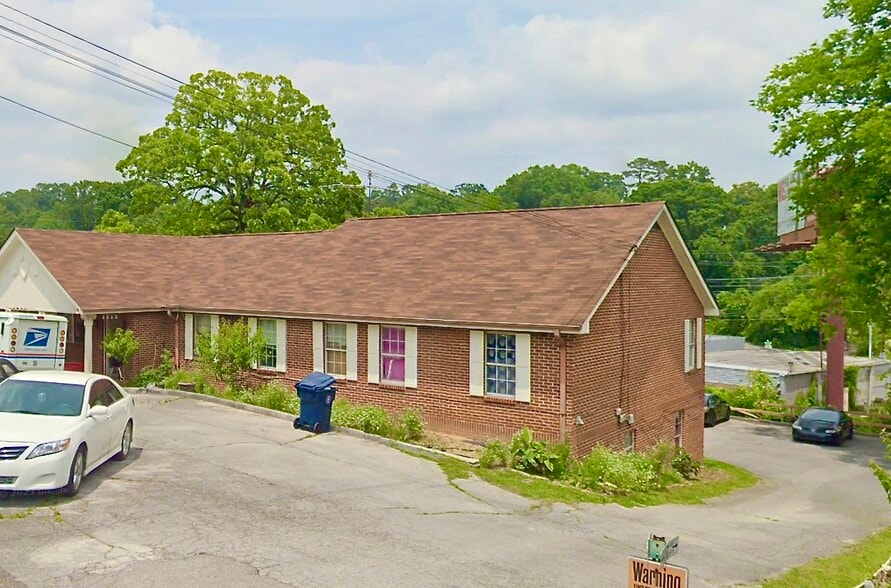 Building Photo - 1016 Greens Lake Rd