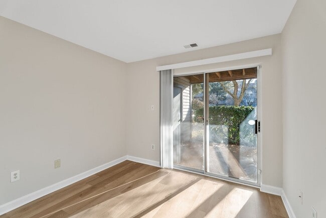 Building Photo - Silver Spring Condo with Modern Comforts and Active Lifestyle Amenities