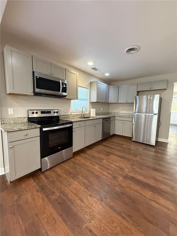 Building Photo - 221 Sheppard Pl