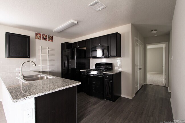 Building Photo - 11314 Babcock Bnd