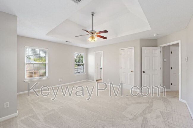 Building Photo - 845 Prairie Ln