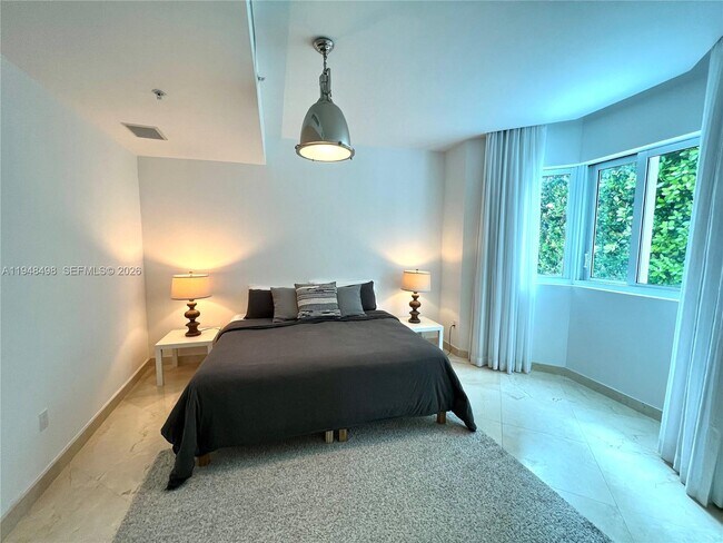 Building Photo - 50 South Pointe Dr