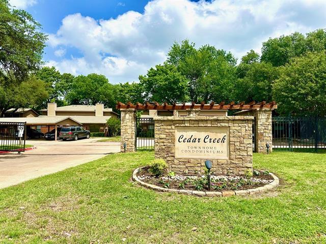 Building Photo - 5734 Cedar Creek Dr
