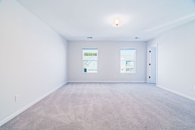 Building Photo - Modern Townhome in the Heart of Nexton