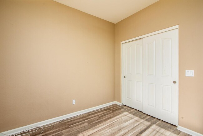 Building Photo - 21357 N Liles Ln