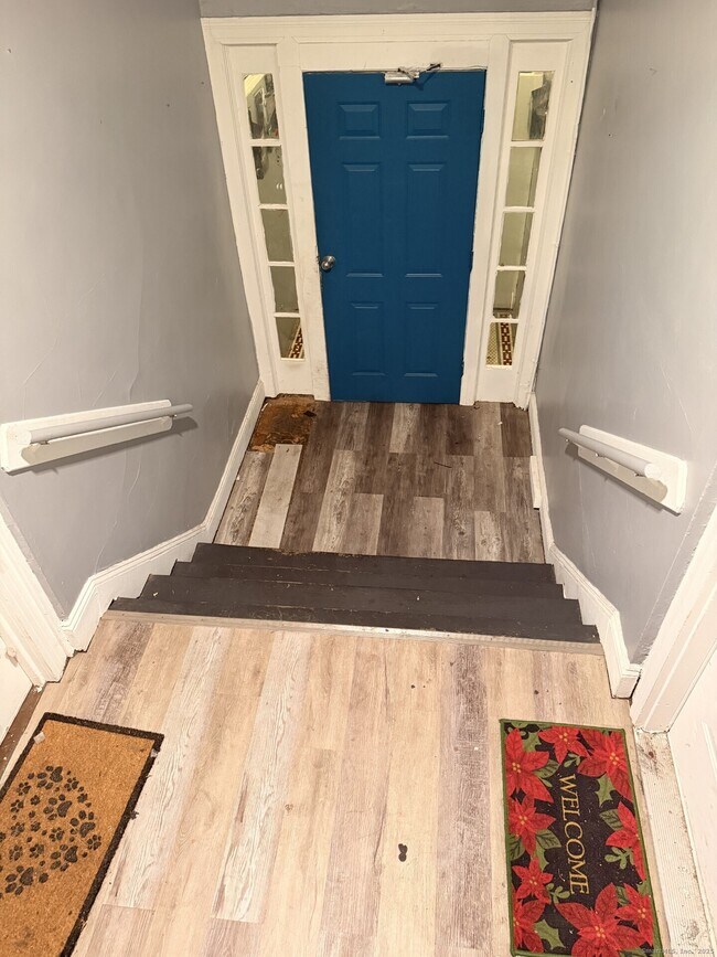 Building Photo - 42 Redding St