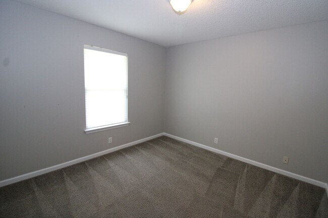 Building Photo - 3BR/2BA Home For Rent